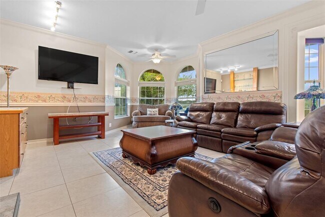 Building Photo - 36740 Shore Dr