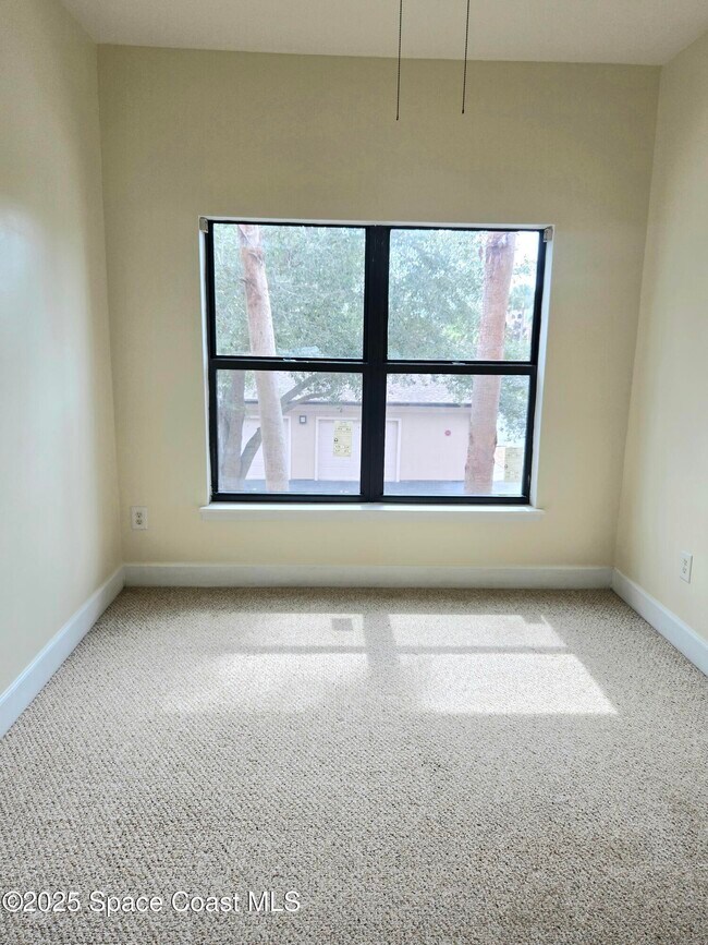 Building Photo - 6470 Borasco Dr