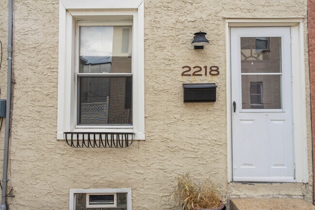Building Photo - FISHTOWN | 2 bed/1 bath