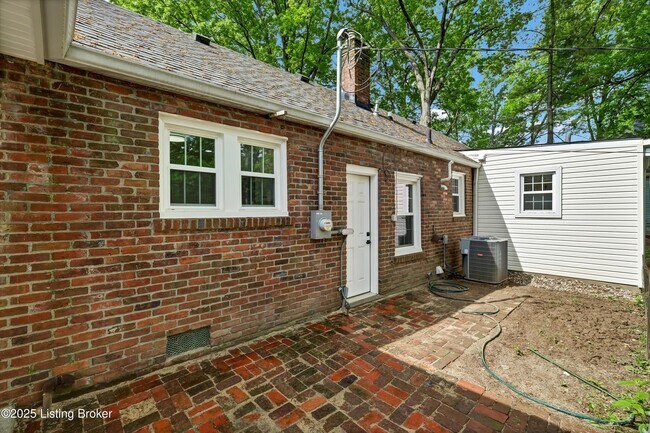 Building Photo - 7613 Norbourne Ave