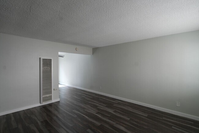 Building Photo - 5309 Boswell Pl