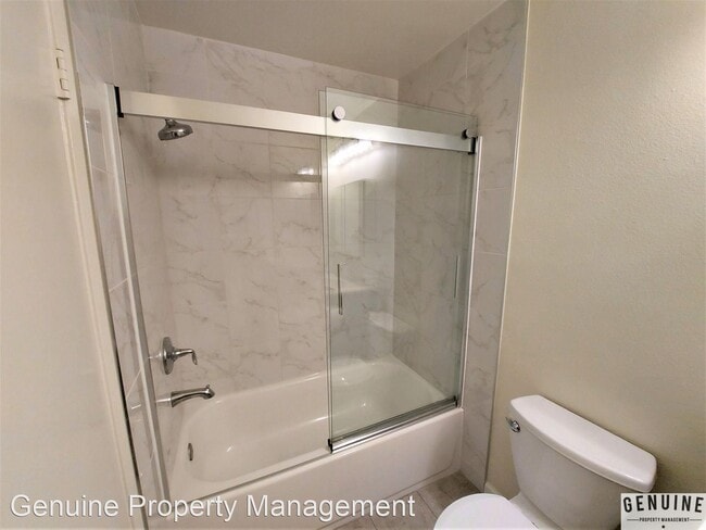 Building Photo - 2 br, 1.5 bath House - 12092 Sylvan River ...