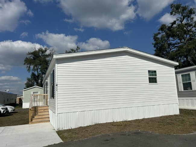 Building Photo - 14259 Isoba Ct