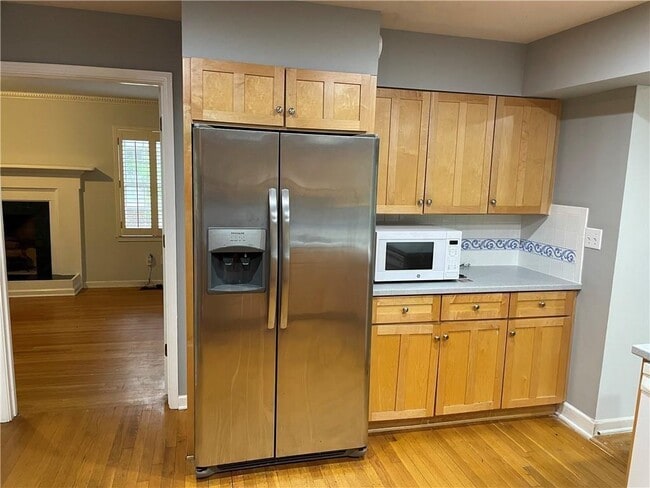 Building Photo - 682 E Morningside Dr NE