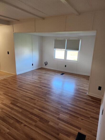 Living Room - 378 Madrid Rd