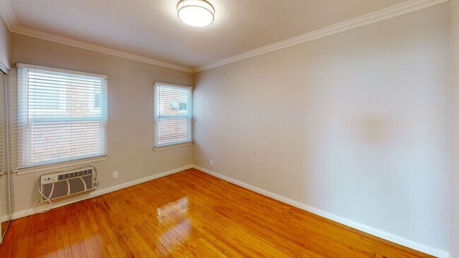 Building Photo - Adams apartments...Newly Remodeled 2 Bedro...