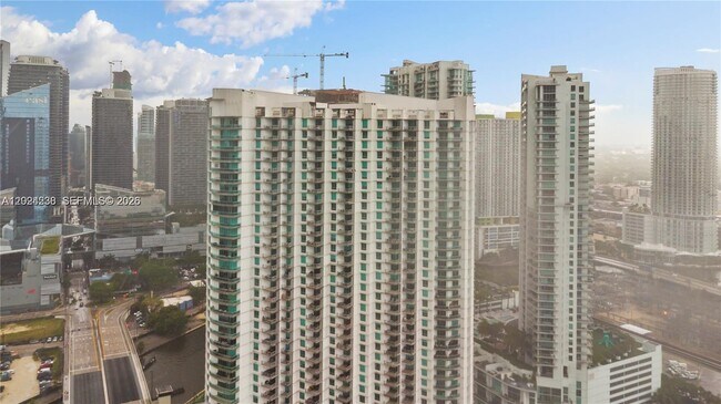 Building Photo - 350 S Miami Ave