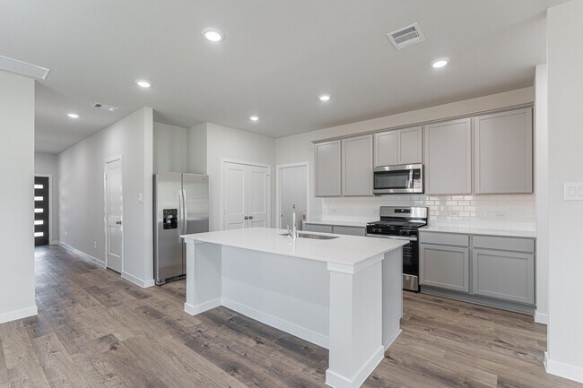 Building Photo - 134 Alset Dr