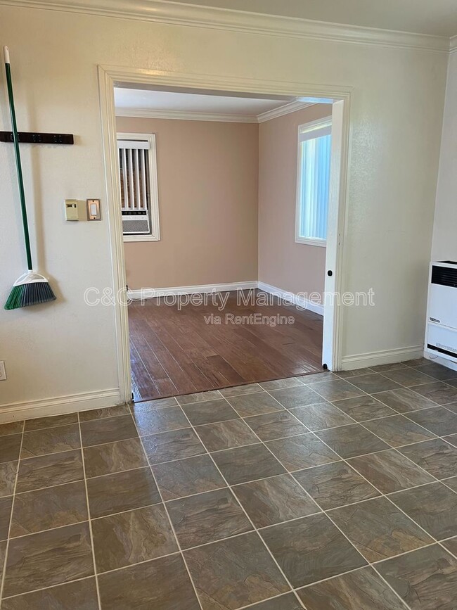 Building Photo - 379 E 16th St