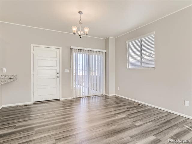 Building Photo - 6882 Longpark Dr