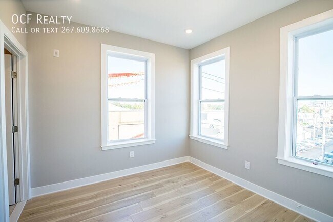 Building Photo - 129 S 49th St