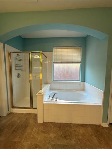 Building Photo - 1602 Harvest Glen Dr