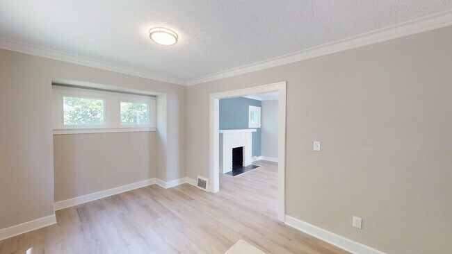 Building Photo - 4528 Rainbow Rd