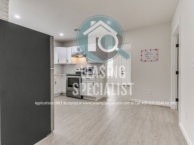 Building Photo - Norman 3 Bed 2 Bath New Custom Build Available for Immediate Move!!
