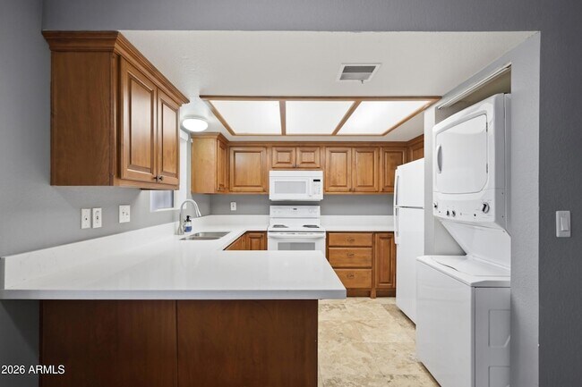 Building Photo - 3635 N 37th St