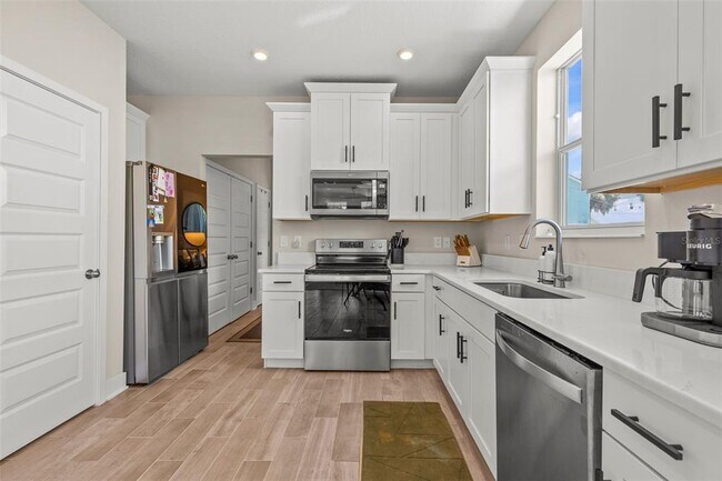 Building Photo - 2110 W Palmetto St