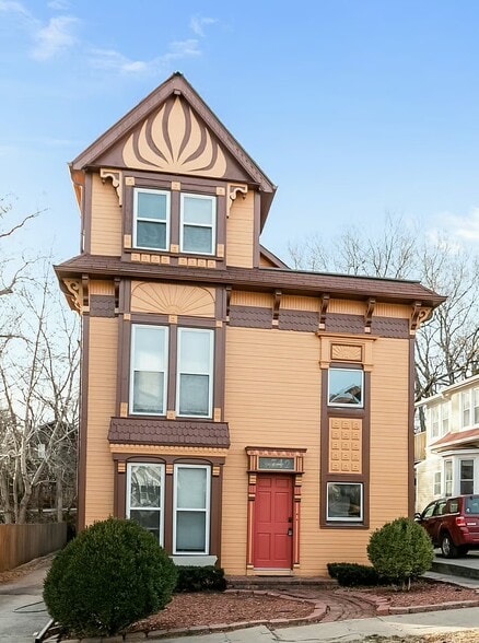 Building Photo - 4742 Jarboe St