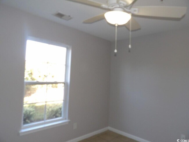 Building Photo - 113 Butkus Dr