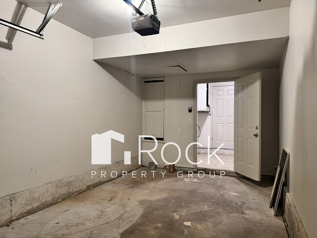 Building Photo - Beautifully Remodeled 3 Bed/1.5 Bath Home in Moore with 1-Car Garage