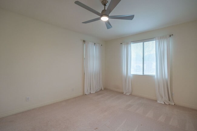 Building Photo - *POOL* Beautiful Gilbert Home Nestled at the Base of the San Tan Mountains