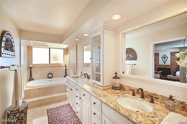 Building Photo - 4 br, 3 bath House - 28231 Tinajo