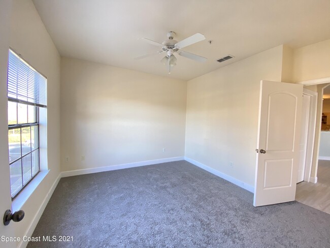 Building Photo - 6421 Borasco Dr