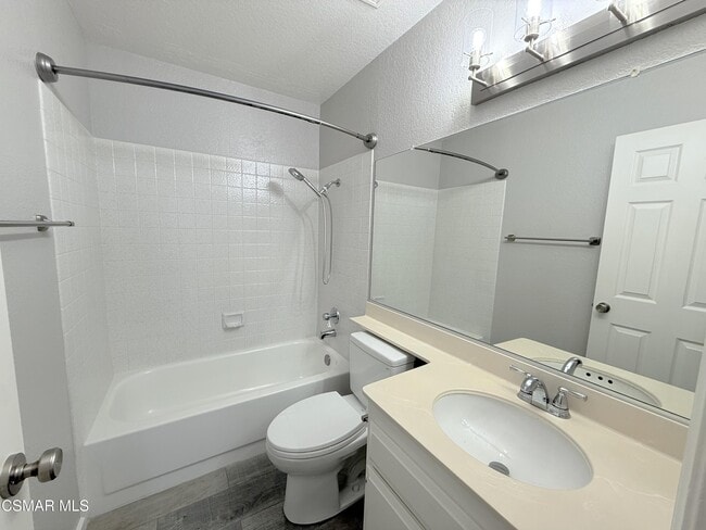 Building Photo - 508 Horizon Ln