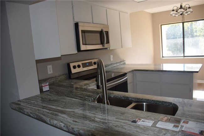 Building Photo - 4428 S Lake Orlando Pkwy