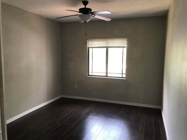 Building Photo - 3023 Alcazar Pl