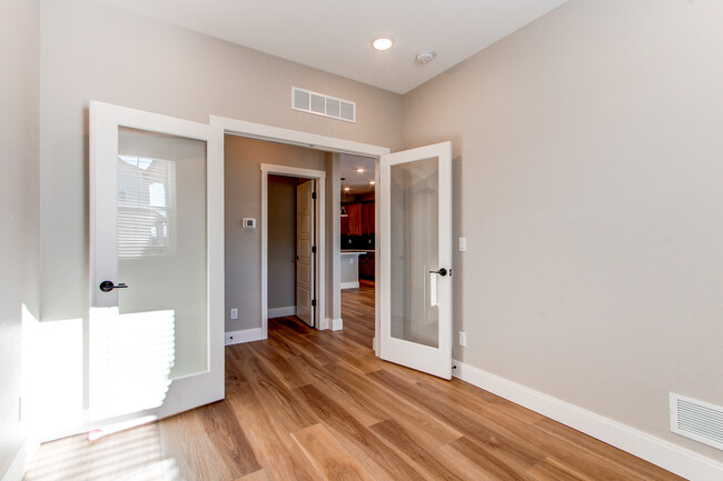 Main floor office / fourth bedroom - 2656 W 68th Pl