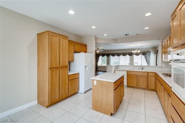Building Photo - 2316 Desert Fox Dr