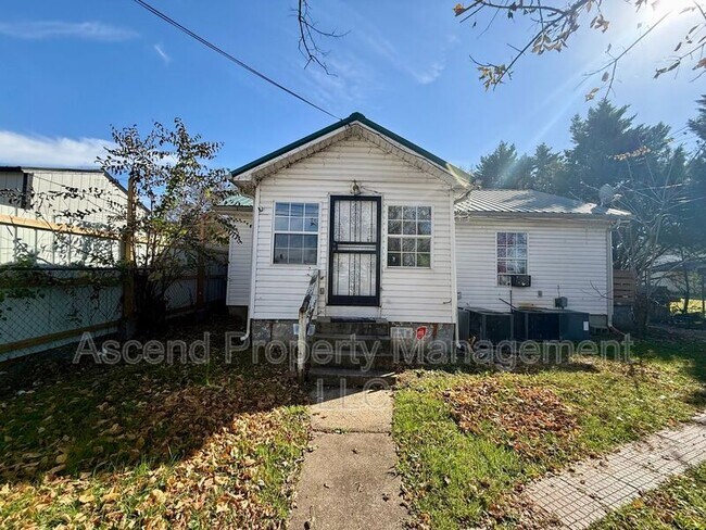 Primary Photo - 3208 Dodds Ave