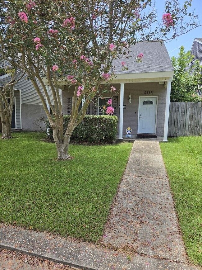 Building Photo - Great Stumberg Ridge Garden Home 2BR/2.5 Baths