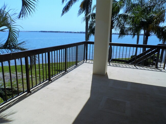 Building Photo - FURNISHED SIX MONTH RENTAL WATER VIEW BAHI...