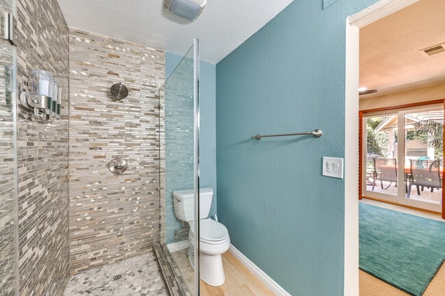 Building Photo - 1519 Via Hacienda