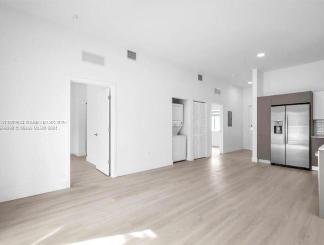 Building Photo - 110 Foster Rd