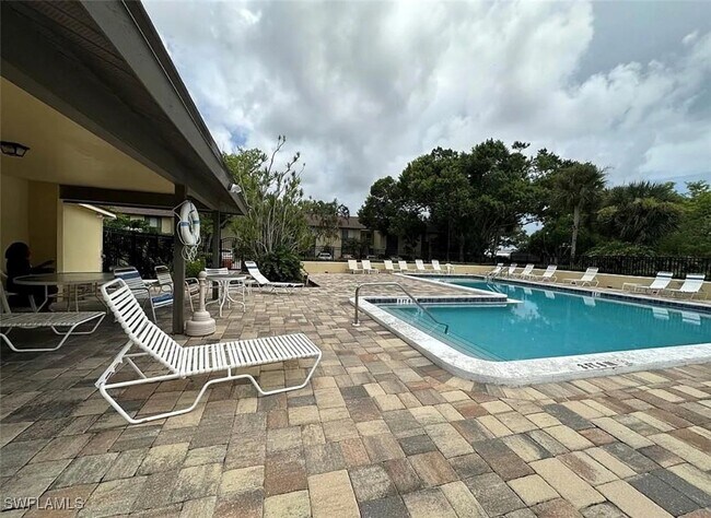 Building Photo - 1350 Green Valley Cir