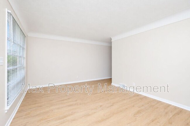 Building Photo - 6306 Sherrick Ave