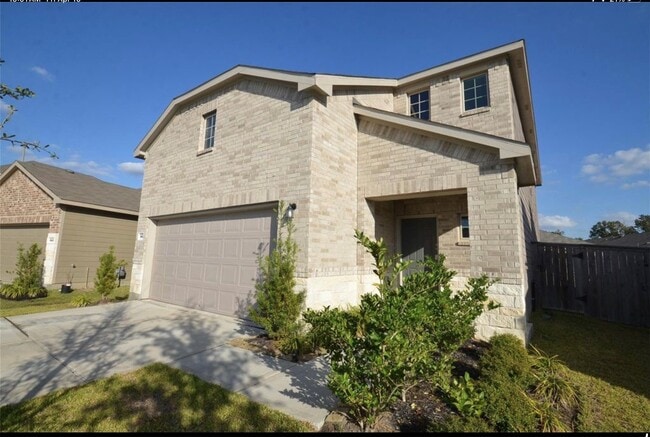 Building Photo - 16439 Big Hickory Dr