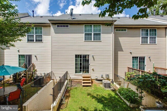 Building Photo - 1207 Pear Blossum Ct