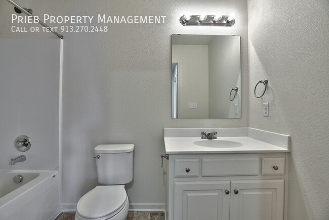 Building Photo - 21714 W 126th Terrace