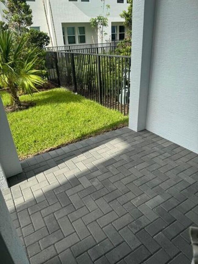 Building Photo - 16452 Millenium Ct