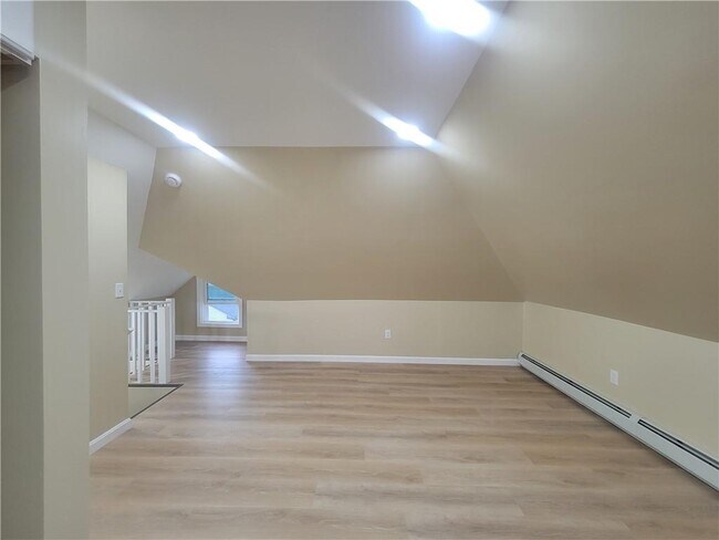 Building Photo - 29 Wildwood Ave