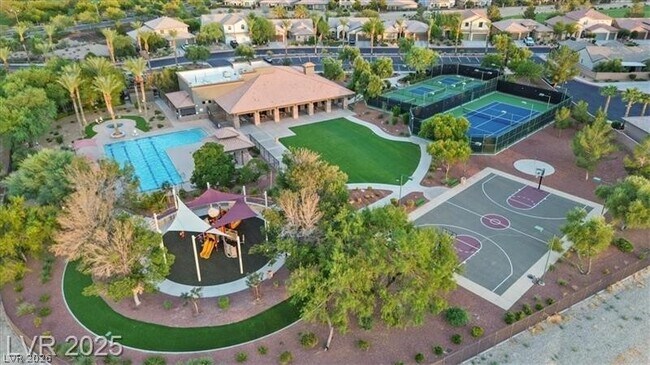 Building Photo - 3418 Singer Ln