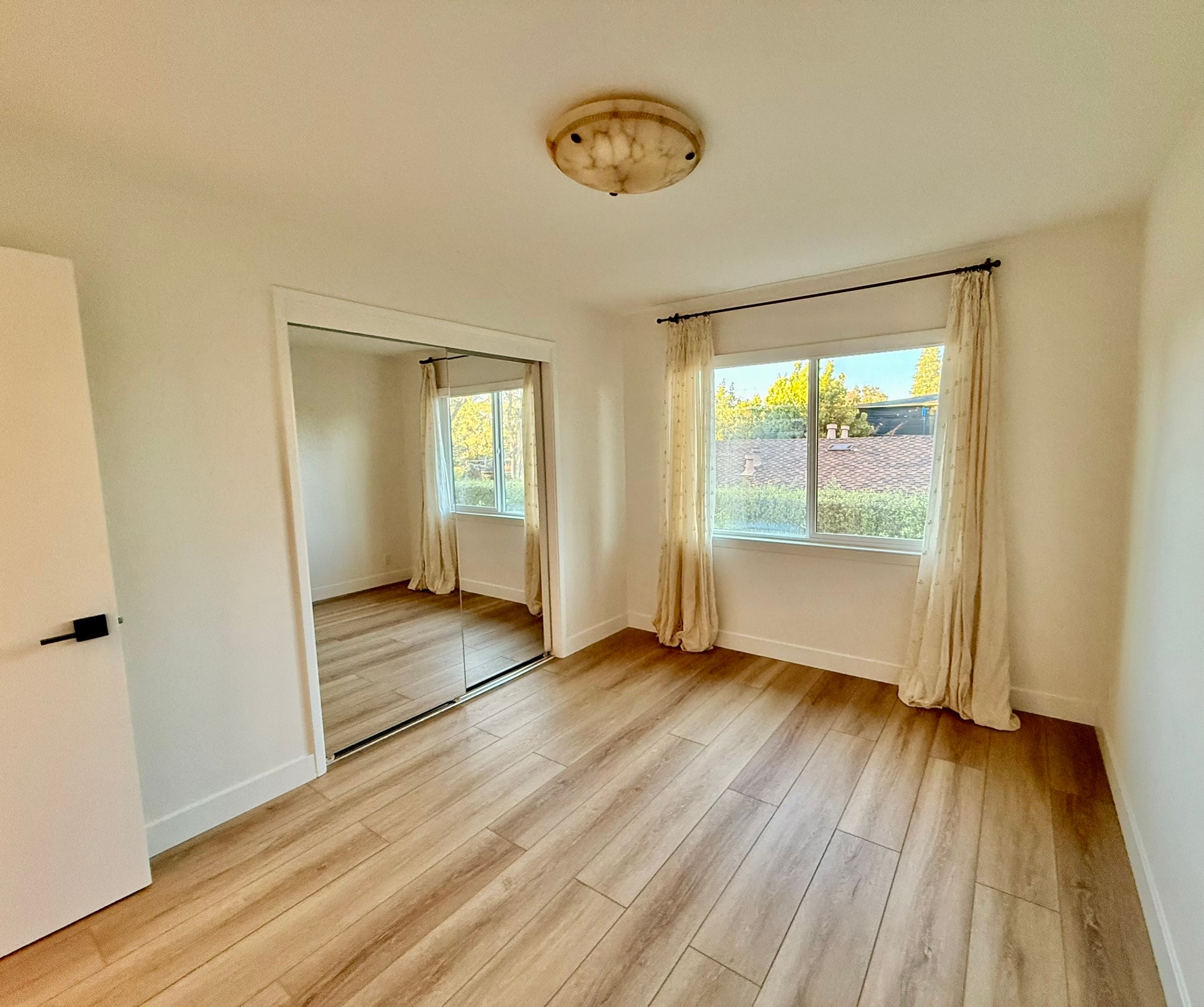 Bedroom 2 with vintage onyx fixtures - 496 Sherwood Way