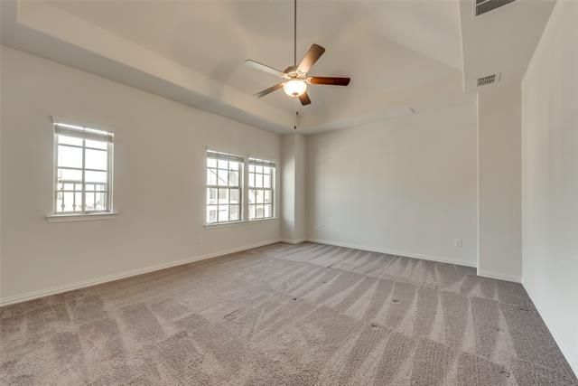 Building Photo - 4135 Wellesley Ave