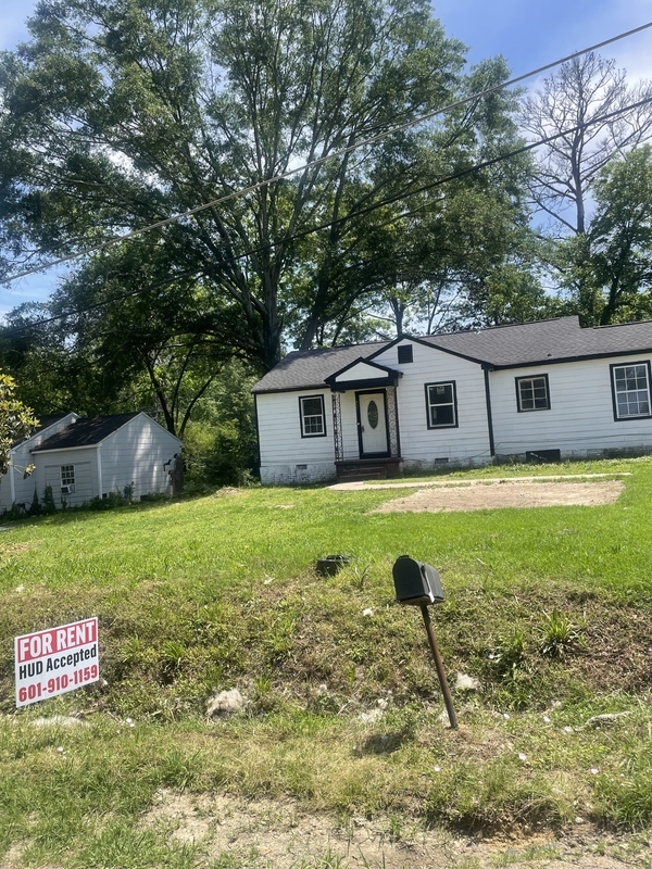 Building Photo - 737 Willaneel Dr