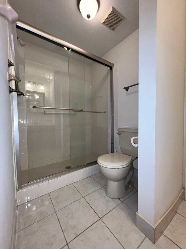 Building Photo - 151 Valley Greene Cir