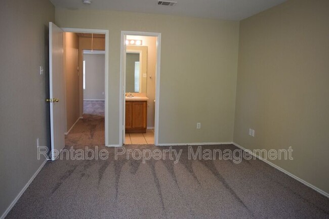 Building Photo - 8028 Doreen Ave