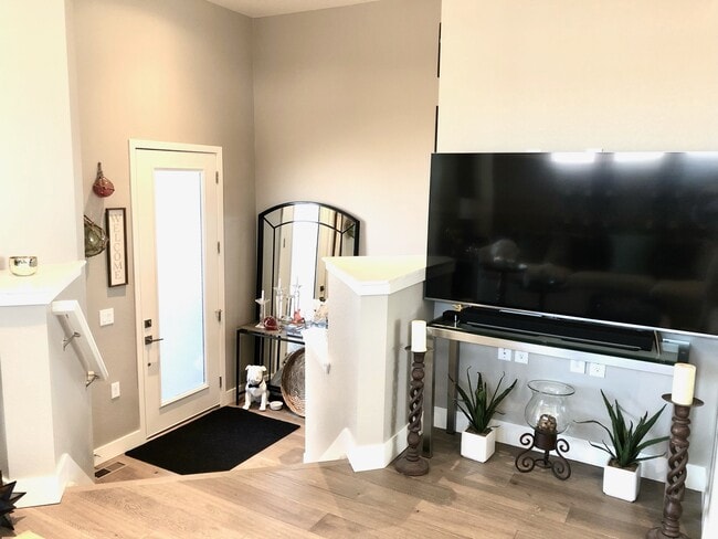 Building Photo - 1007 Leonard Ln